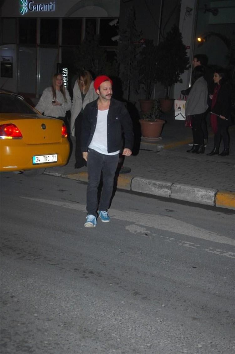 Nurella yakışıklıyı kaptı