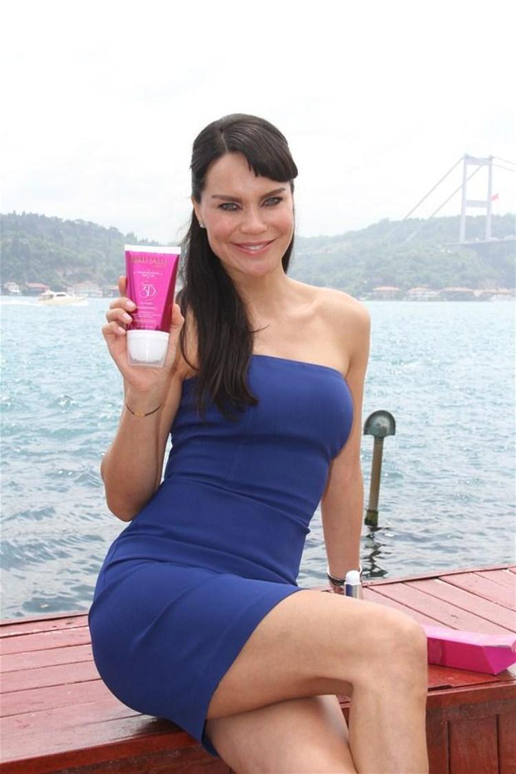 Ebru Şallı