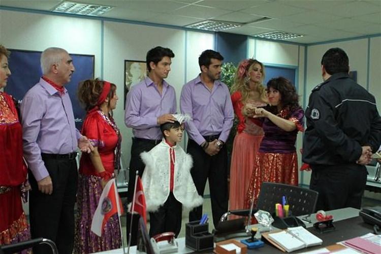 Cennet Mahallesi Roman Havası ile dönüyor