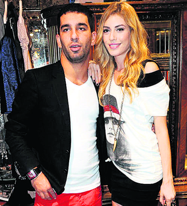 Sinem Kobal-Arda Turan