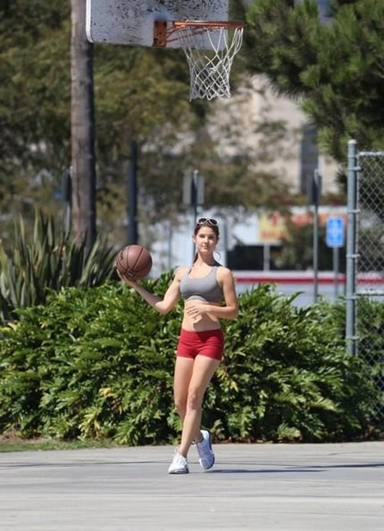 Amanda Cerny