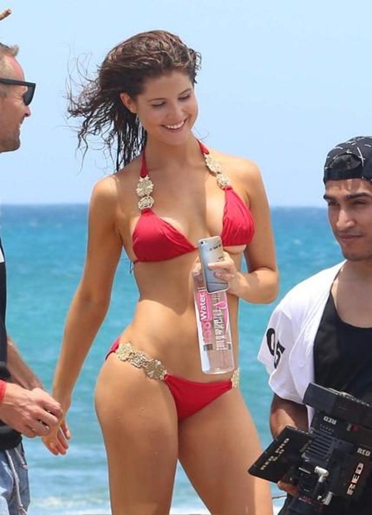 Amanda Cerny