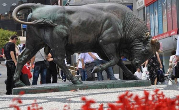 Kadıköydeki boğa heykeli 150 yaşında