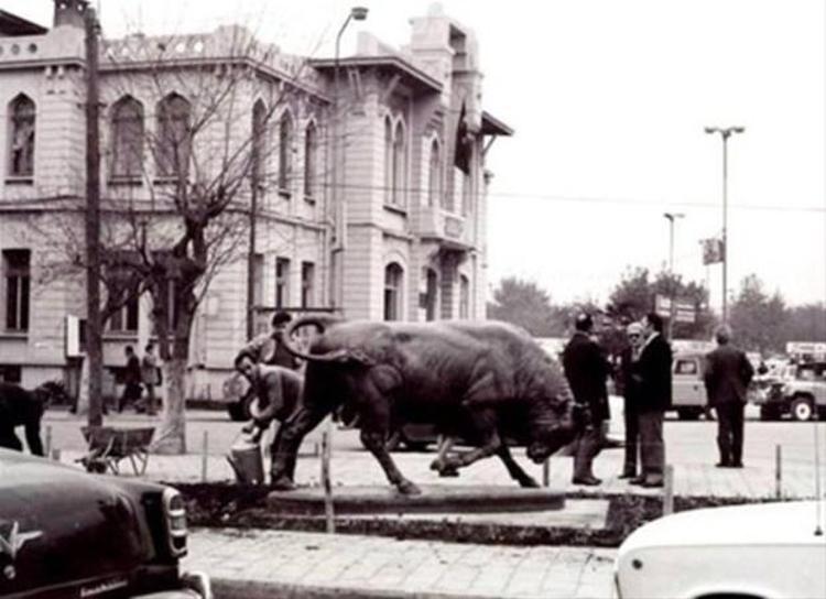 Kadıköydeki boğa heykeli 150 yaşında