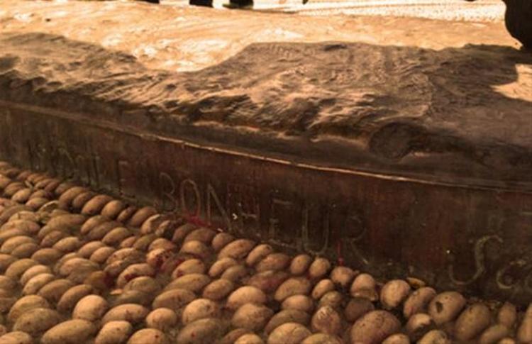 Kadıköydeki boğa heykeli 150 yaşında