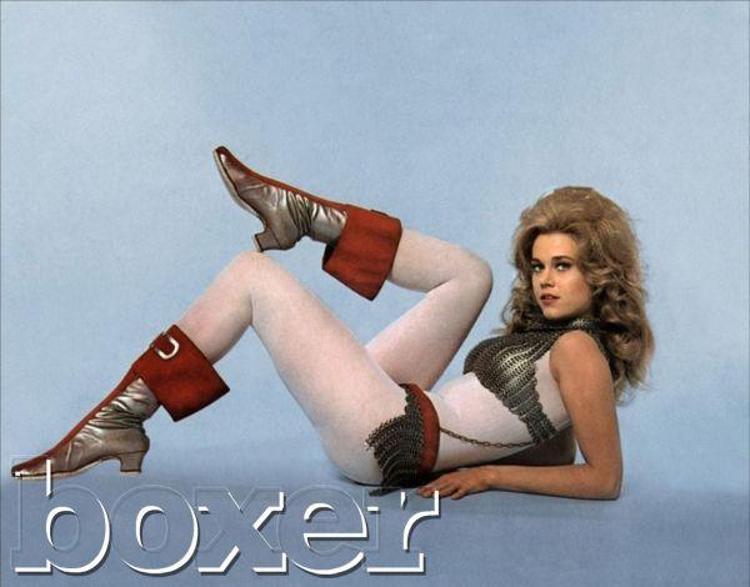 En seksi kadın kahramanlar