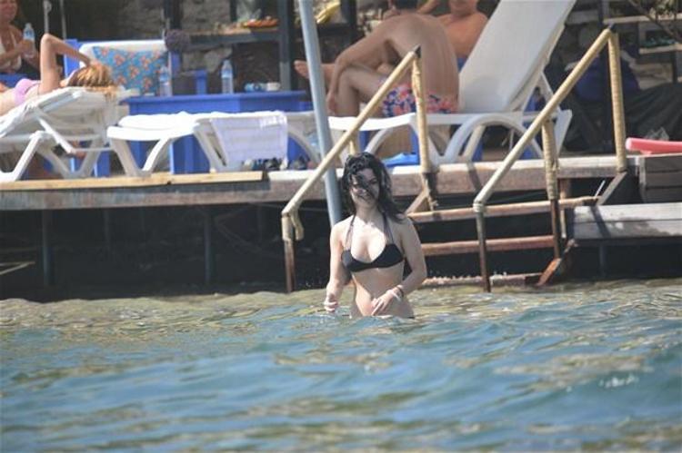 Merve Boluğur