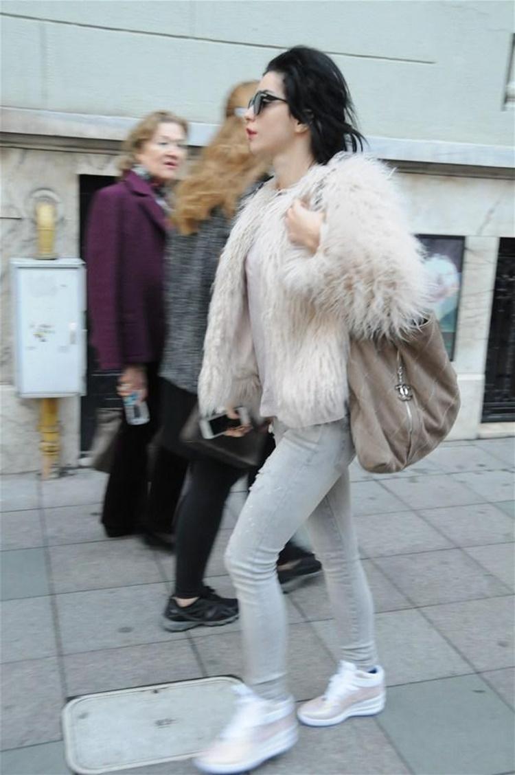 Merve Boluğur