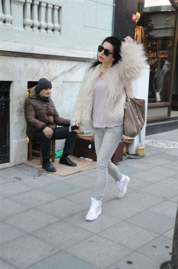 Merve Boluğur