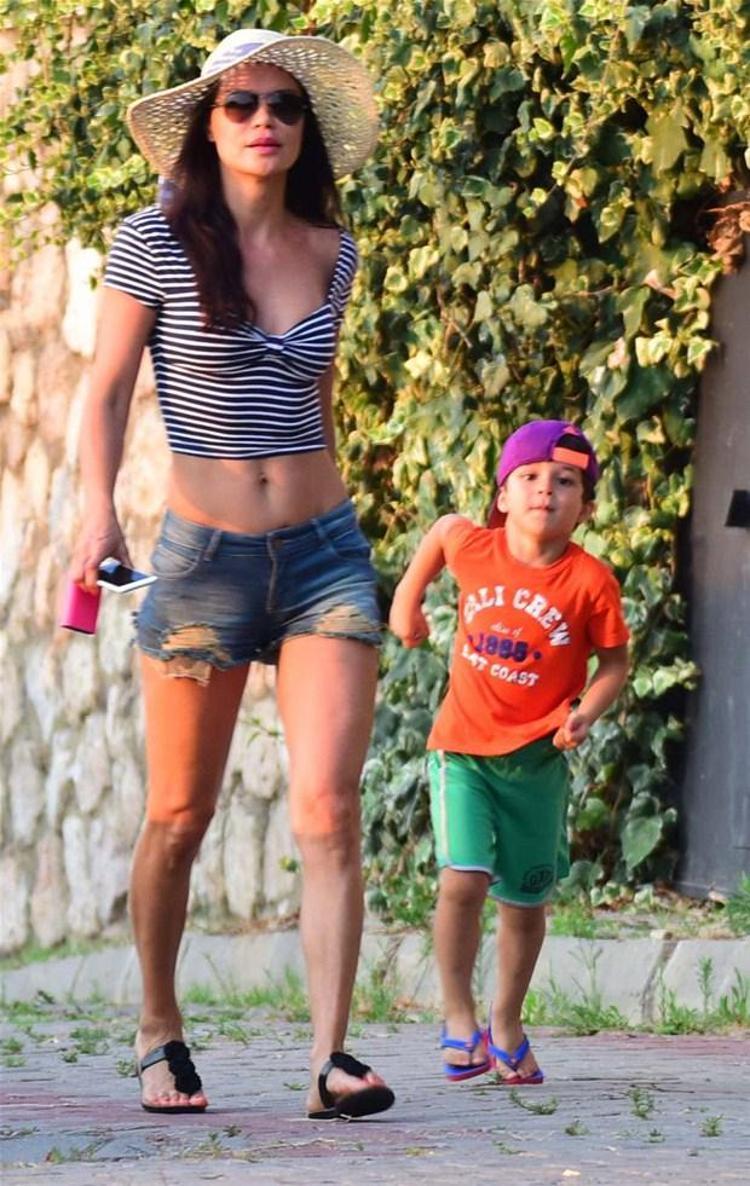Ebru Şallı