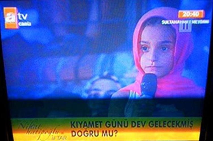 Televizyonda yaşanmış komik olaylar