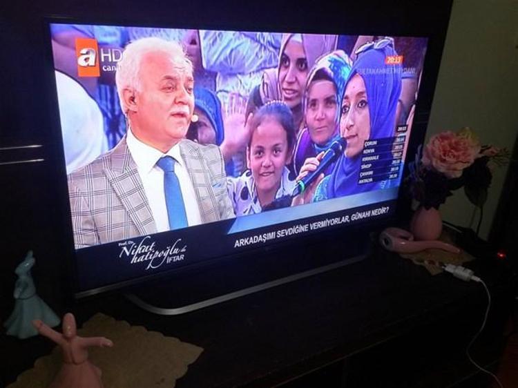 Televizyonda yaşanmış komik olaylar