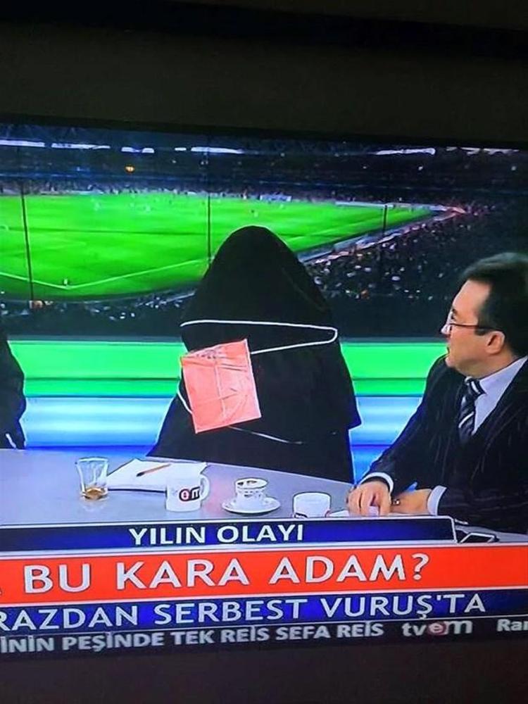 Televizyonda yaşanmış komik olaylar