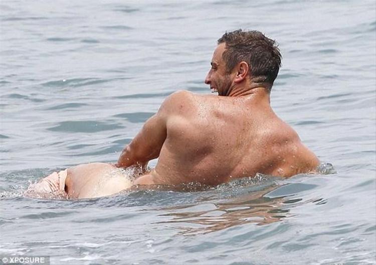 Chloe Sims aşk tazeledi