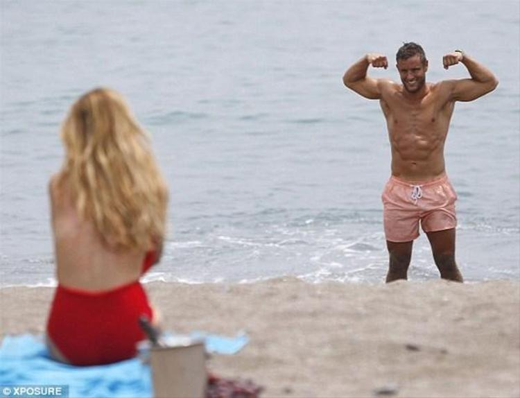 Chloe Sims aşk tazeledi
