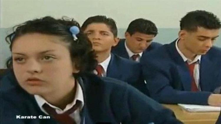 Ezgi Mola