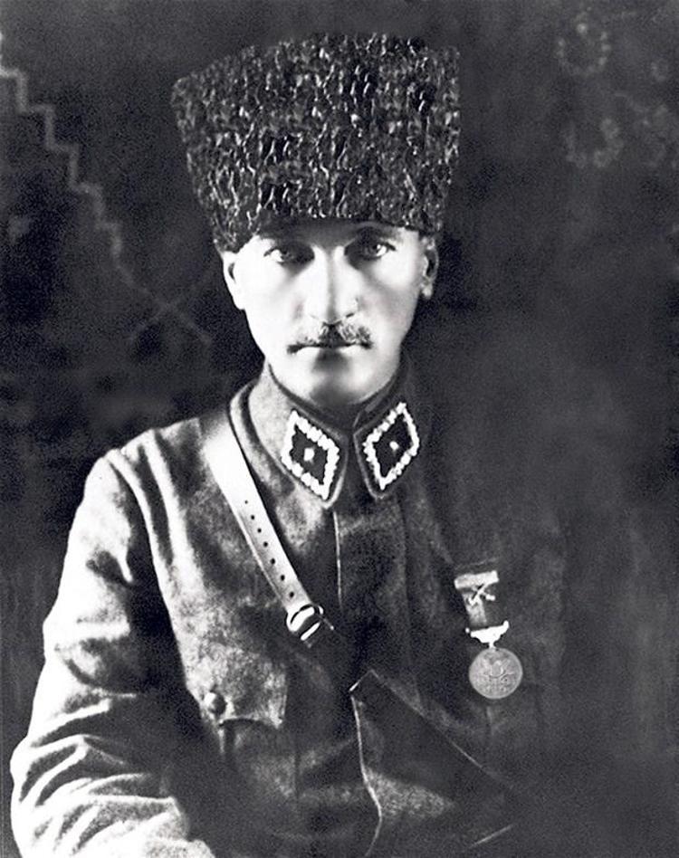 Atatürk´ün bu fotoğrafı sır gibi saklanıyordu