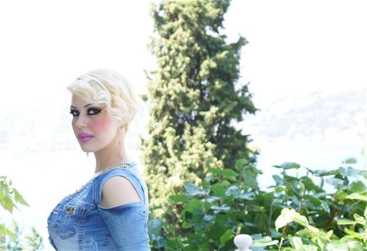 Adnan Oktar´ın kediciği Damla Pamir