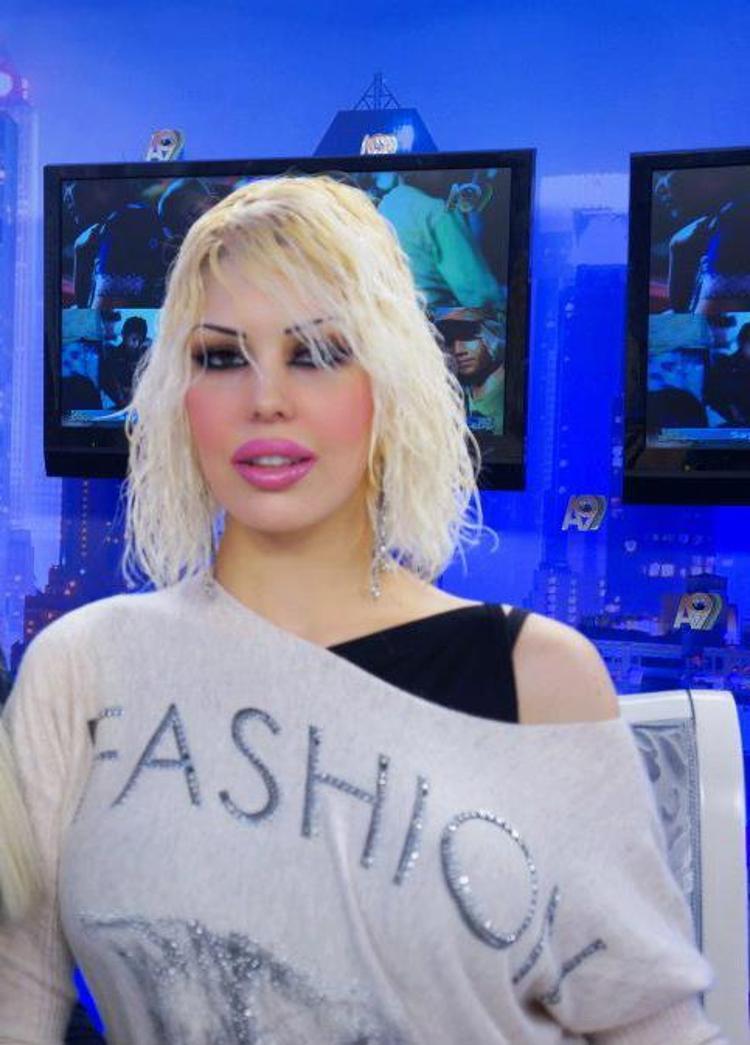 Adnan Oktar´ın kediciği Damla Pamir