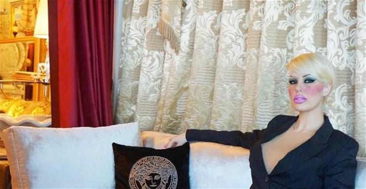 Adnan Oktar´ın kediciği Damla Pamir