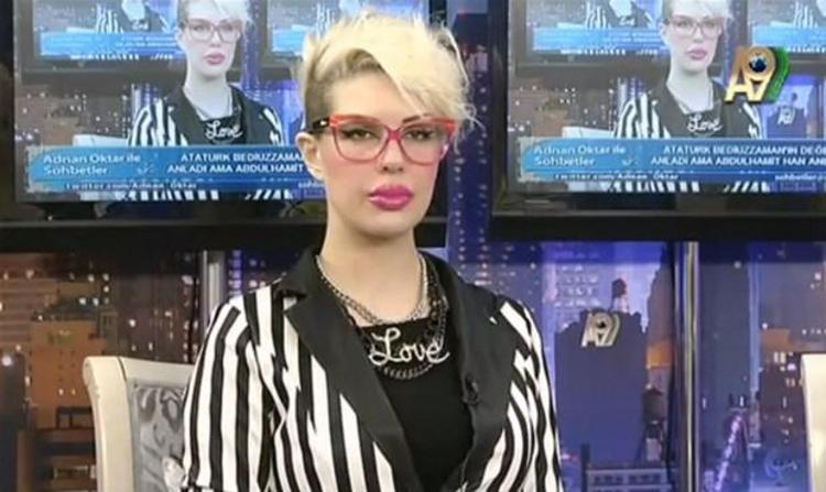 Adnan Oktar´ın kediciği Damla Pamir