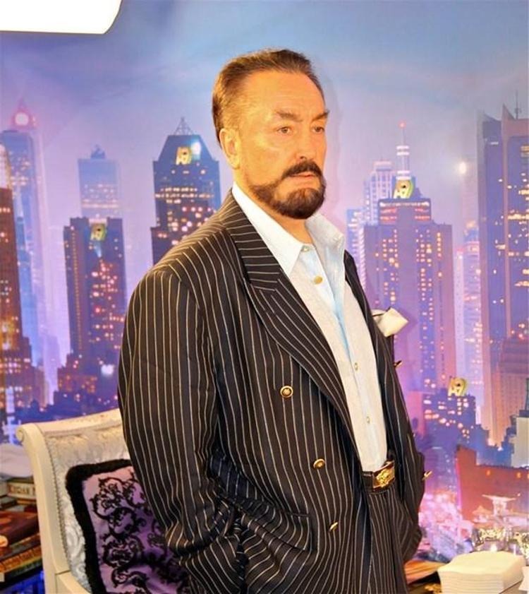 Adnan Oktar´ın aslanları