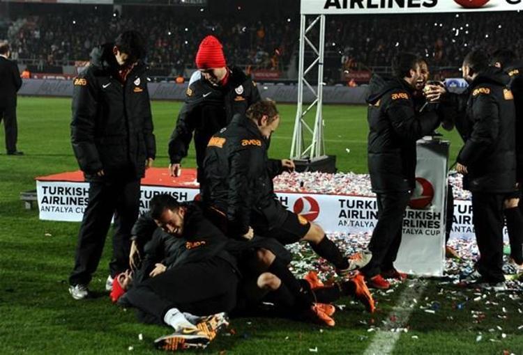 Galatasaray, Celtic´i devirdi