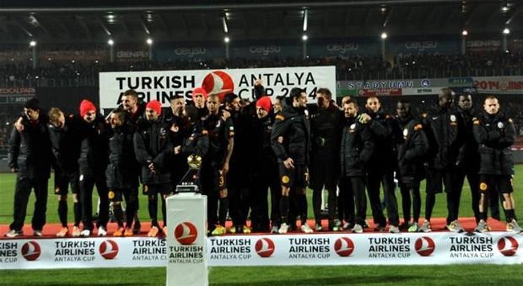 Galatasaray, Celtic´i devirdi