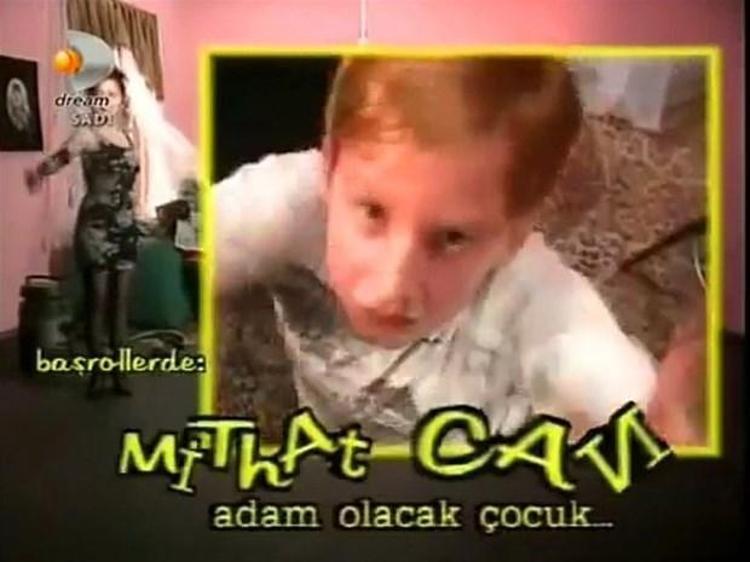 İçinde ünlülerin de olduğu nostaljik klipler