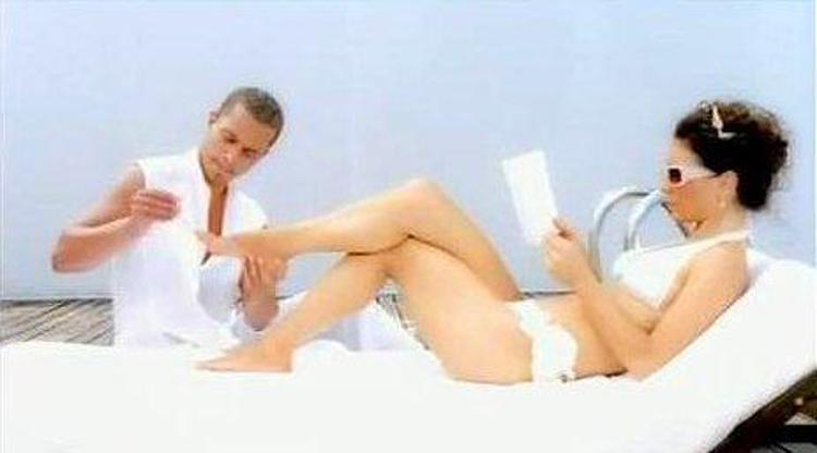 İçinde ünlülerin de olduğu nostaljik klipler
