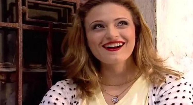 İçinde ünlülerin de olduğu nostaljik klipler