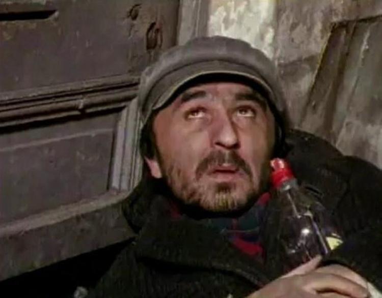 İçinde ünlülerin de olduğu nostaljik klipler