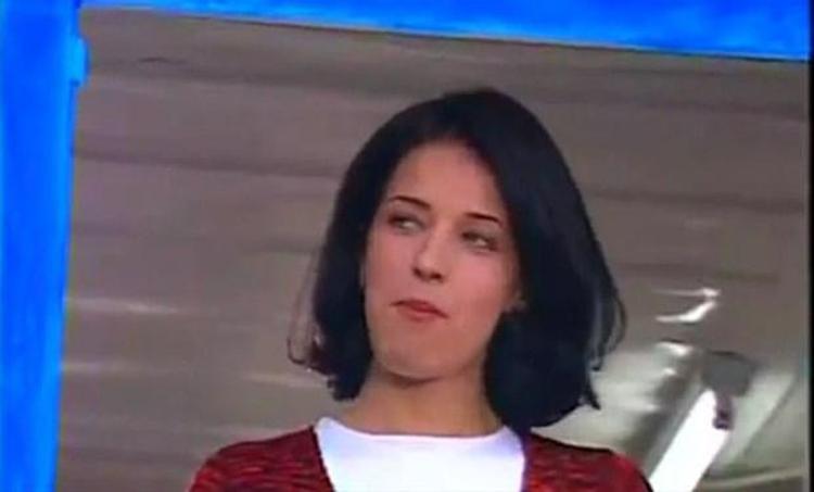 İçinde ünlülerin de olduğu nostaljik klipler