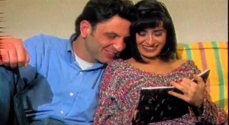 İçinde ünlülerin de olduğu nostaljik klipler