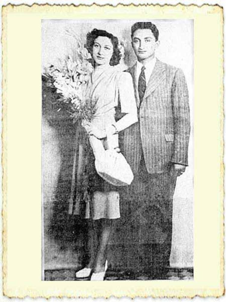 Bülent Ecevit ile Zekiye Rahşan Aralın evlilik resmi