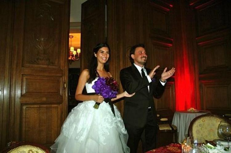 Tuba Büyüküstün ile Onur Saylakın evlilik resmi