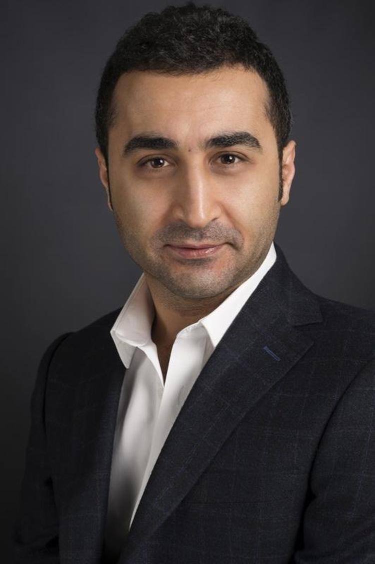 Ünlülerin yaşları