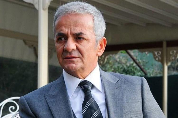Ünlülerin yaşları