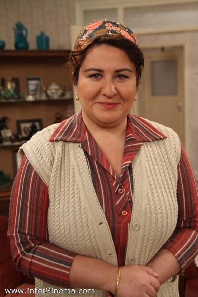 Ünlülerin yaşları