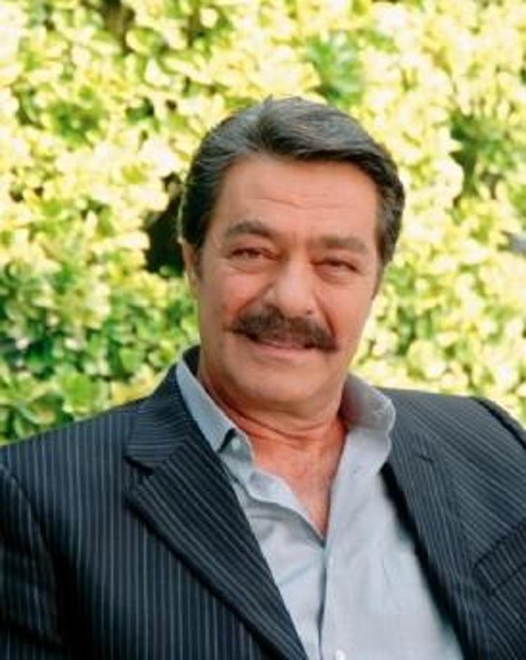 Ünlülerin yaşları