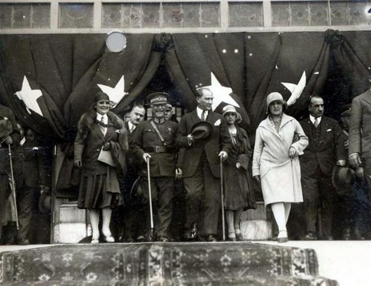 Atatürk´ün arşivlerden çıkan son fotoğrafları
