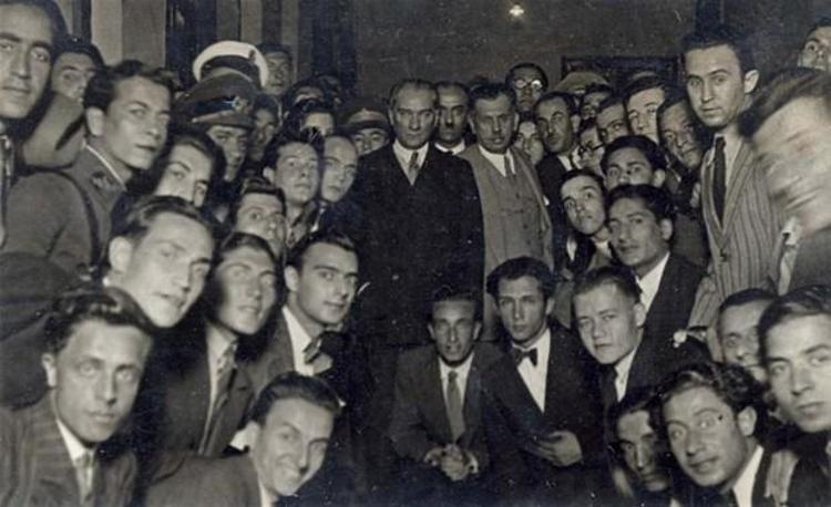 Atatürk´ün arşivlerden çıkan son fotoğrafları