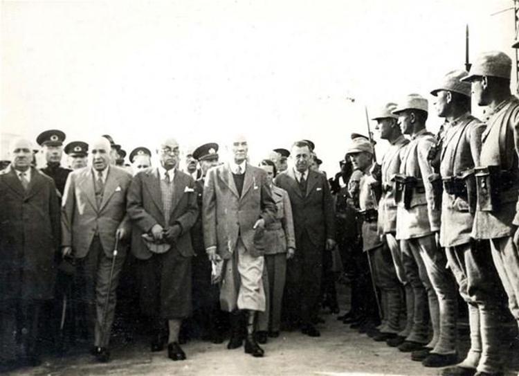 Atatürk´ün arşivlerden çıkan son fotoğrafları