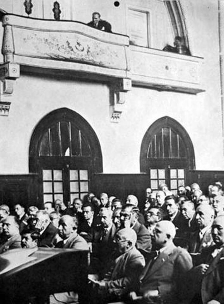 Fotoğraflarla Atatürk