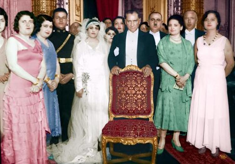 Fotoğraflarla Atatürk