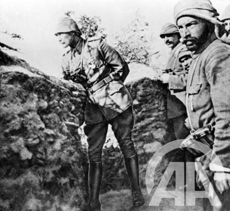 Fotoğraflarla Atatürk