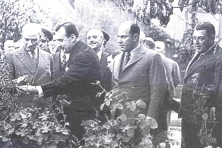 Fotoğraflarla Atatürk