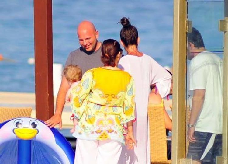 Yasemin Ergene ve eşi İzzet Özilhan