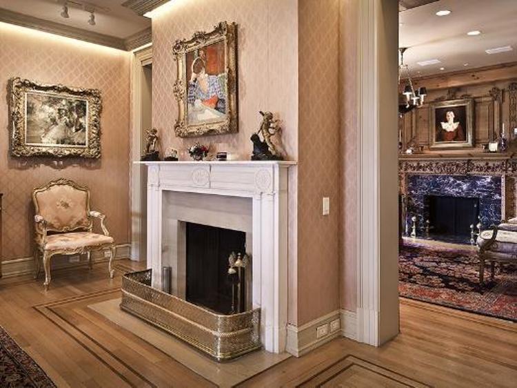 360 derece Manhattan manzaralı The Pierre Hotelin 41.42 ve 43.üncü katlarından oluşan tripleks penthouse : 125 Milyon dolar