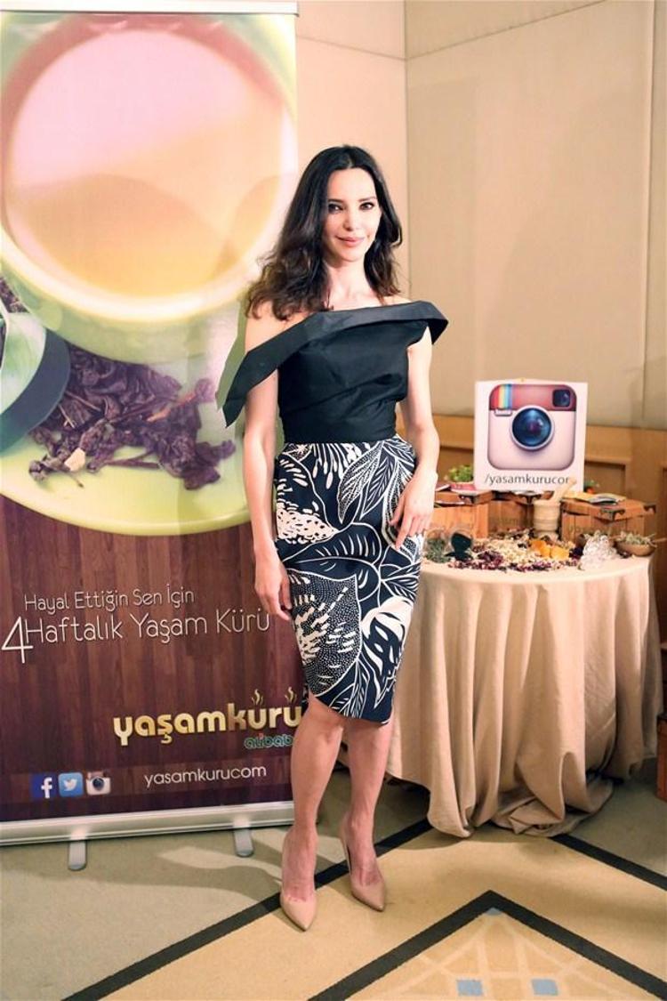 Hande Ataizi